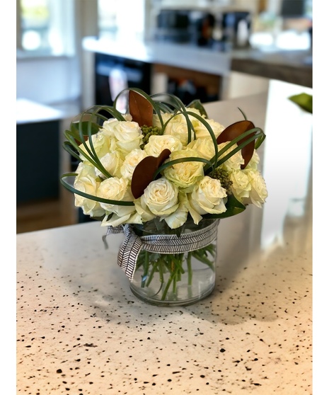 36 Modern White Roses