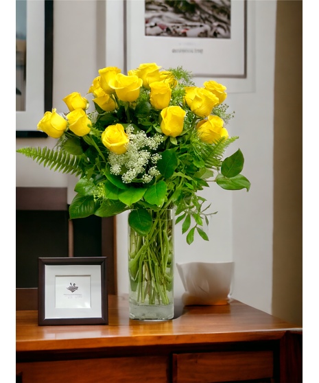 One Dozen Yellow Roses